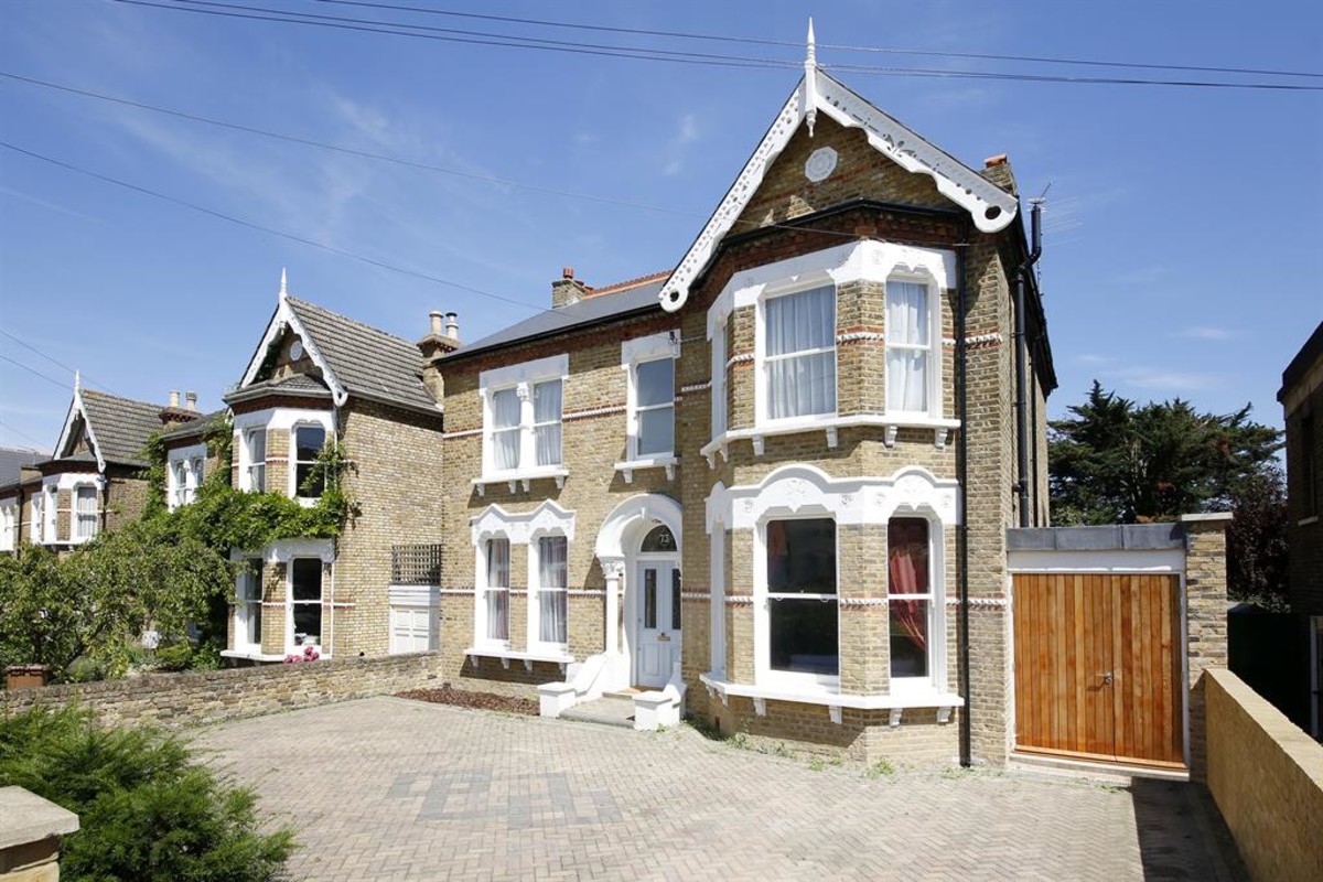 Houses for Sale in Forest Hill The Luxury Property Market Hunters