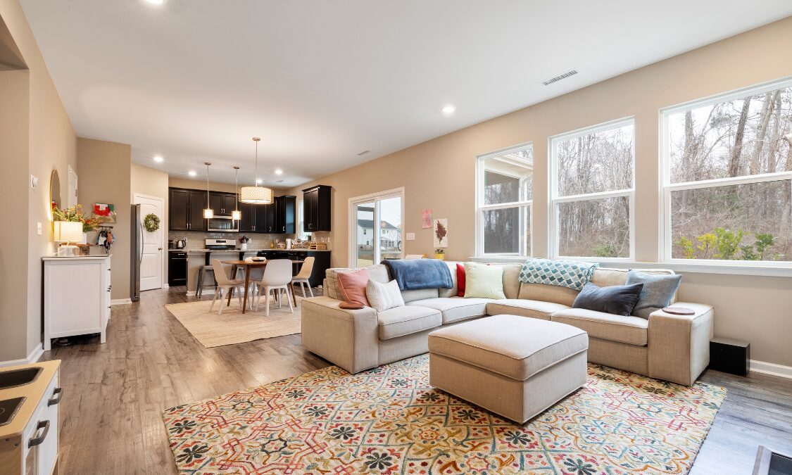 Modern open plan living room and kitchen in a B77 Tamworth home